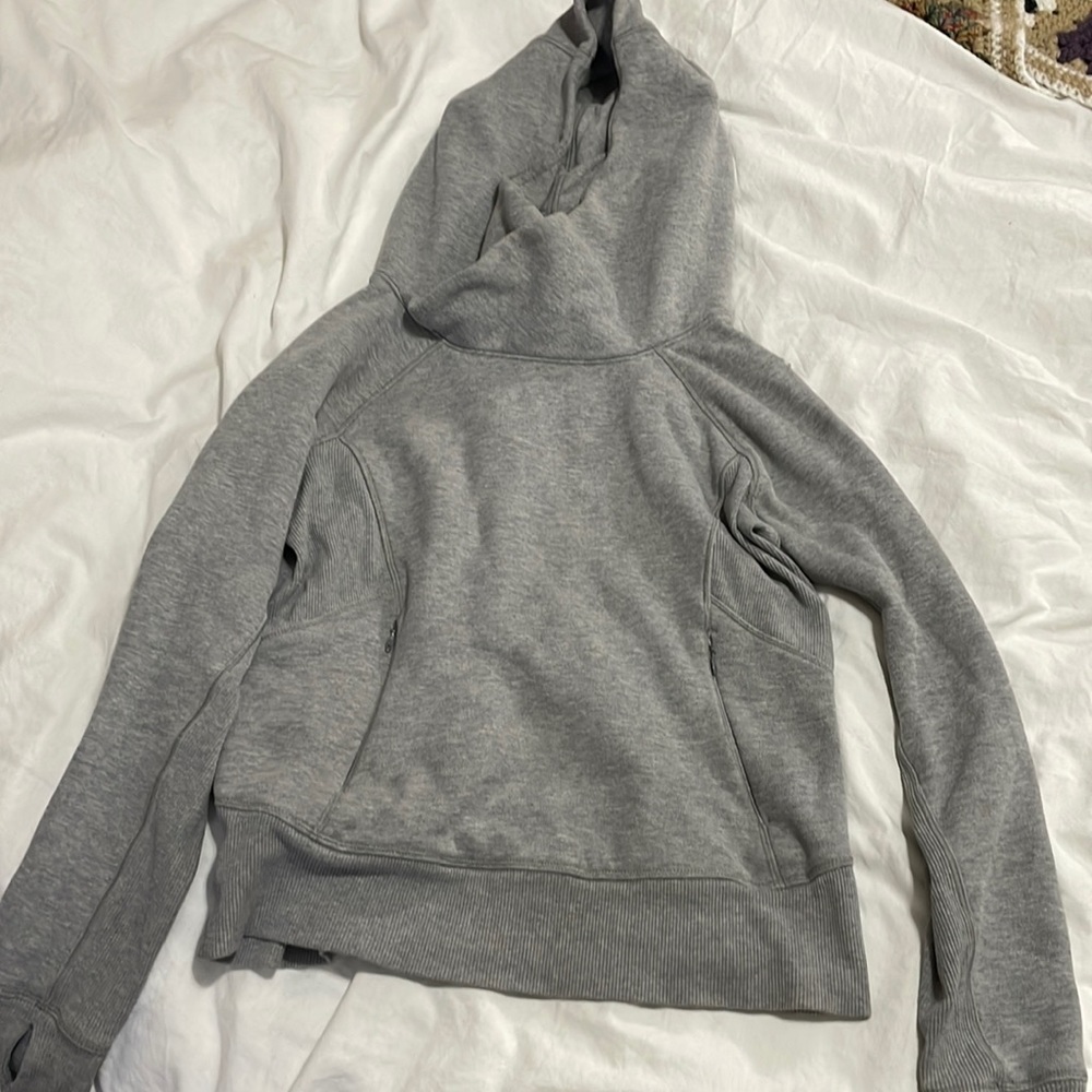 Lululemon Sweatshirt